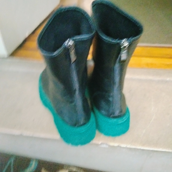 Women booties - Picture 2 of 15